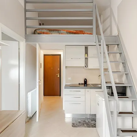 Moderno Monolocale Zona Niguarda アパート *